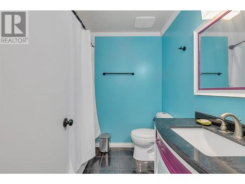 4302 Hazell Road, Kelowna, BC - Indoor Photo Showing Bathroom