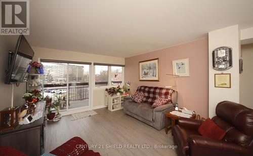 304 - 308 2Nd Street E, Cornwall, ON - Indoor Photo Showing Living Room