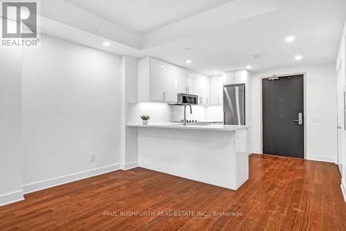 405 - 180 George Street, Ottawa, ON - Indoor Photo Showing Kitchen