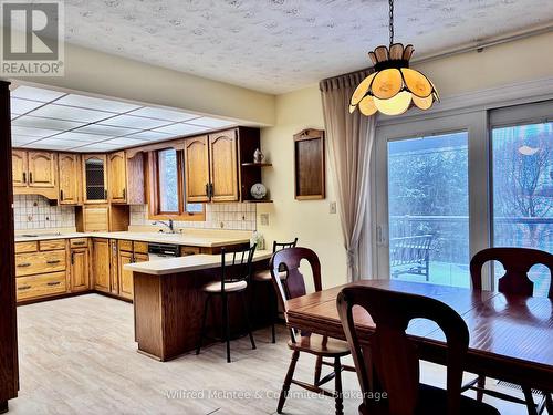 1289 Bruce Road 4 Road, Brockton, ON - Indoor Photo Showing Dining Room