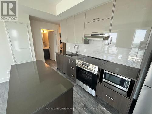 Ph05 - 188 Fairview Mall Drive, Toronto, ON - Indoor Photo Showing Kitchen With Upgraded Kitchen