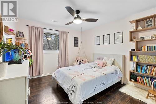 35 Hillview, Kingsville, ON - Indoor Photo Showing Bedroom