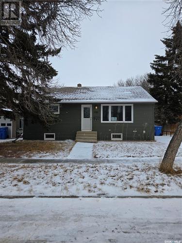 1721 Second Street, Estevan, SK - Outdoor