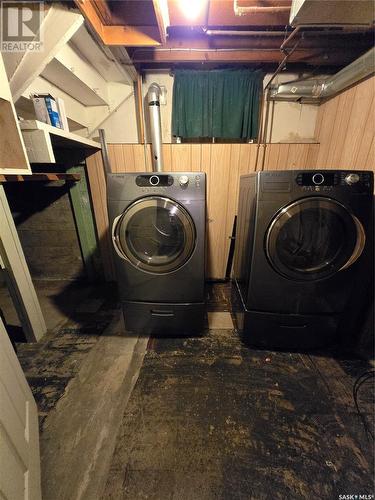 1721 Second Street, Estevan, SK - Indoor Photo Showing Laundry Room