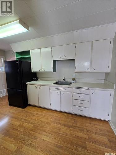 1721 Second Street, Estevan, SK - Indoor Photo Showing Kitchen