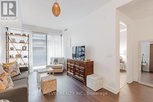 1115 - 1030 King Street W, Toronto, ON - Indoor Photo Showing Living Room