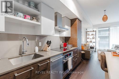 1115 - 1030 King Street W, Toronto, ON - Indoor Photo Showing Kitchen