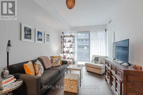 1115 - 1030 King Street W, Toronto, ON - Indoor Photo Showing Living Room