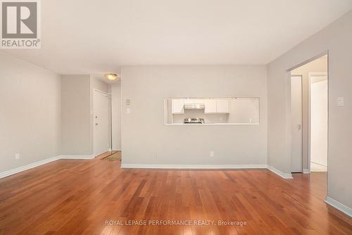 316 - 260 Brittany Drive, Ottawa, ON - Indoor Photo Showing Other Room