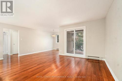 316 - 260 Brittany Drive, Ottawa, ON - Indoor Photo Showing Other Room