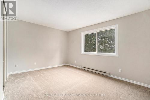 316 - 260 Brittany Drive, Ottawa, ON - Indoor Photo Showing Other Room