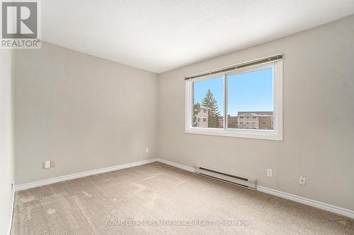 316 - 260 Brittany Drive, Ottawa, ON - Indoor Photo Showing Other Room