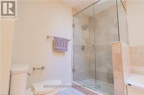 4 - 5150 Dorchester Road, Niagara Falls (212 - Morrison), ON - Indoor Photo Showing Bathroom