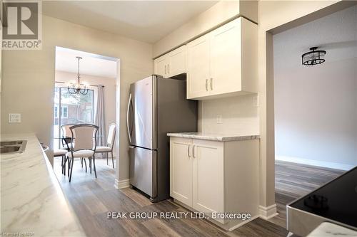 4 - 5150 Dorchester Road, Niagara Falls (212 - Morrison), ON - Indoor Photo Showing Kitchen