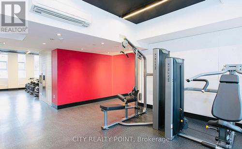 Ph9 - 666 Spadina Avenue, Toronto, ON - Indoor Photo Showing Gym Room