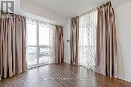 1910 - 50 Forest Manor Road, Toronto, ON - Indoor Photo Showing Other Room