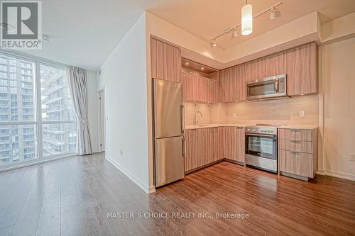 1910 - 50 Forest Manor Road, Toronto, ON - Indoor Photo Showing Other Room