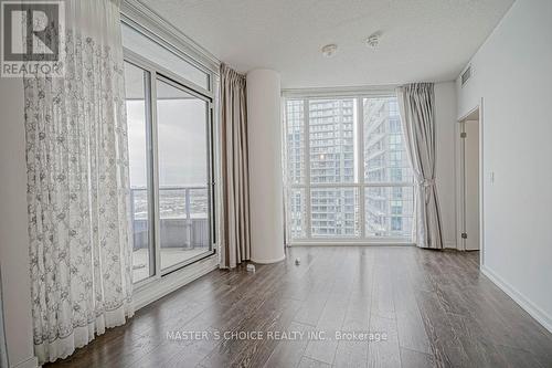 1910 - 50 Forest Manor Road, Toronto, ON - Indoor Photo Showing Other Room