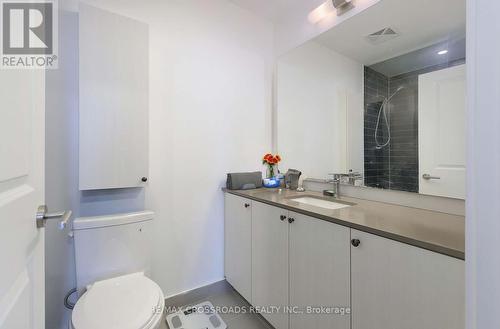 305 - 2799 Kingston Road, Toronto, ON - Indoor Photo Showing Bathroom