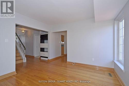 9 Ivy Green Crescent, Toronto, ON - Indoor Photo Showing Other Room