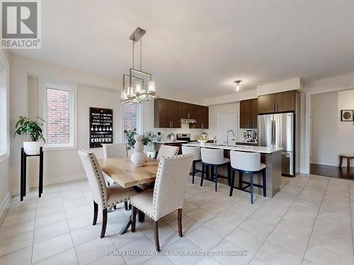 55 Ladder Crescent, East Gwillimbury, ON - Indoor Photo Showing Dining Room