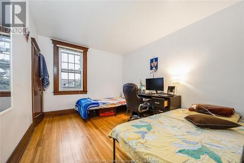 323 Randolph, Windsor, ON - Indoor Photo Showing Bedroom