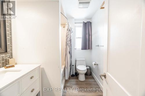 Main Four Piece Bathroom - upstairs - 85 Dufferin Street, Stratford, ON - Indoor Photo Showing Bathroom