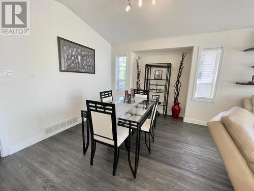 1634 Carmi Avenue Unit# 149, Penticton, BC - Indoor Photo Showing Dining Room