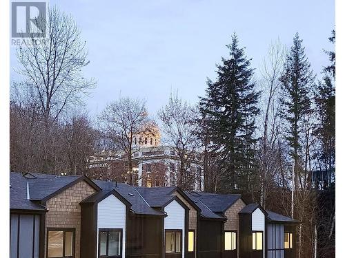 Courthouse view behind project. - 1207 Third Street, Revelstoke, BC - Outdoor