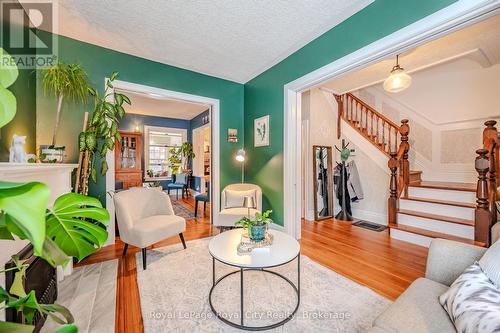 129 Northumberland Street, Guelph (Central West), ON - Indoor Photo Showing Living Room