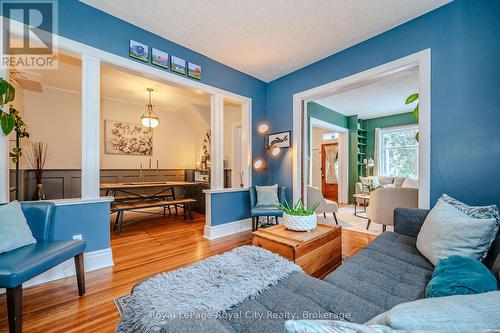 129 Northumberland Street, Guelph (Central West), ON - Indoor Photo Showing Living Room