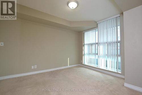 1007 - 1 Elm Drive W, Mississauga, ON - Indoor Photo Showing Other Room