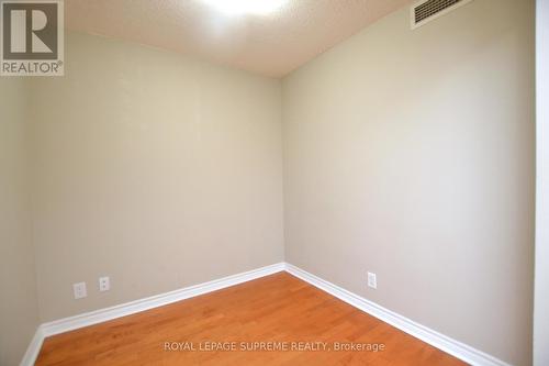 1007 - 1 Elm Drive W, Mississauga, ON - Indoor Photo Showing Other Room