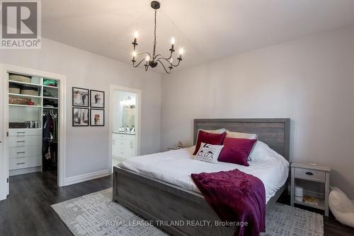 102 - 9861 Glendon Drive, Middlesex Centre, ON - Indoor Photo Showing Bedroom