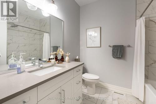 102 - 9861 Glendon Drive, Middlesex Centre, ON - Indoor Photo Showing Bathroom