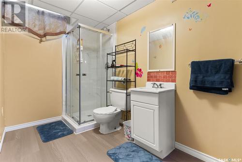 337 Mccarthy Boulevard N, Regina, SK - Indoor Photo Showing Bathroom