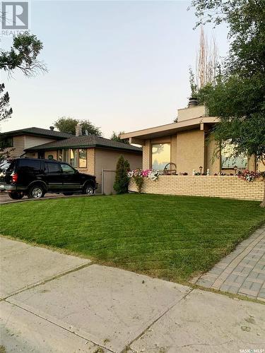 337 Mccarthy Boulevard N, Regina, SK - Outdoor With Deck Patio Veranda