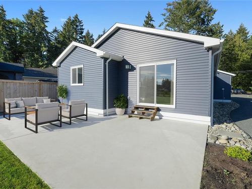 653 Yambury Rd, Qualicum Beach, BC 