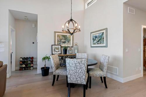 484 Sparrow Hawk Court, Kelowna, BC - Indoor Photo Showing Dining Room