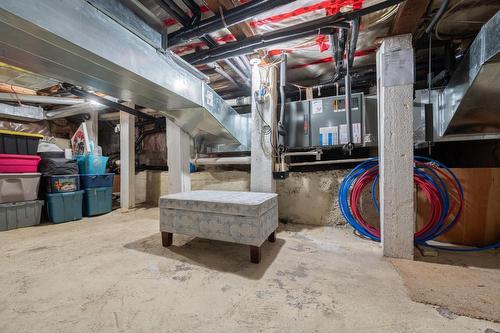 253 Royal Avenue, Kamloops, BC - Indoor Photo Showing Basement