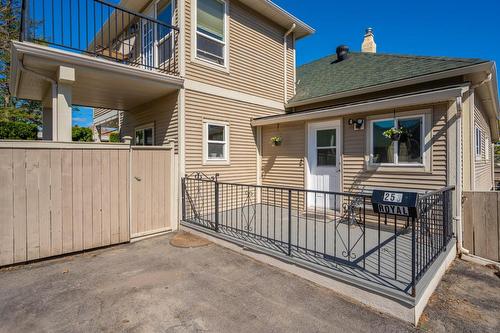 253 Royal Avenue, Kamloops, BC - Outdoor With Exterior