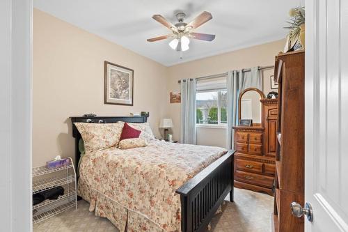 1655 Woodburn Drive, Cache Creek, BC - Indoor Photo Showing Bedroom