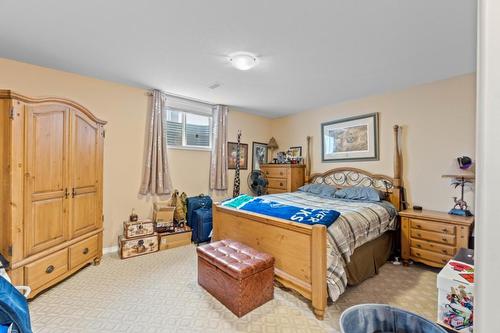 1655 Woodburn Drive, Cache Creek, BC - Indoor Photo Showing Bedroom