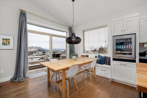 1407 Kendra Court, Kelowna, BC - Indoor Photo Showing Dining Room