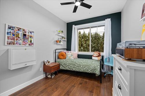 1407 Kendra Court, Kelowna, BC - Indoor Photo Showing Bedroom