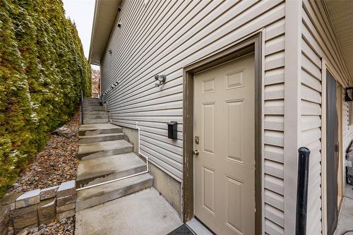 1407 Kendra Court, Kelowna, BC - Outdoor With Exterior