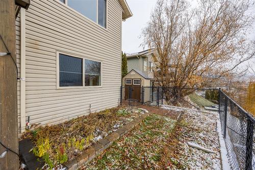 1407 Kendra Court, Kelowna, BC - Outdoor