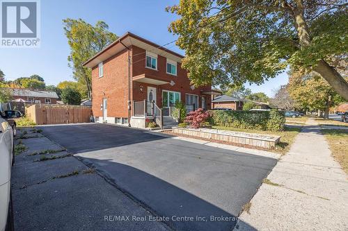 200 Alma Street N, Guelph (Onward Willow), ON - Outdoor