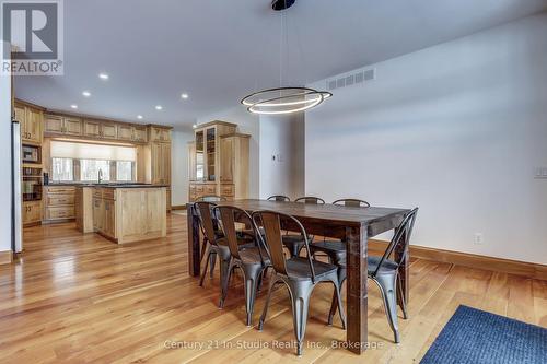 740494 10 Side Road, Chatsworth, ON - Indoor Photo Showing Dining Room