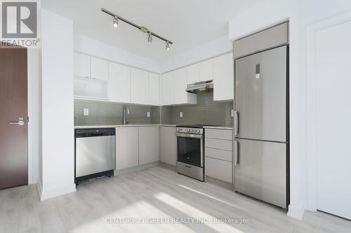 403 - 120 Varna Drive, Toronto, ON - Indoor Photo Showing Kitchen With Stainless Steel Kitchen